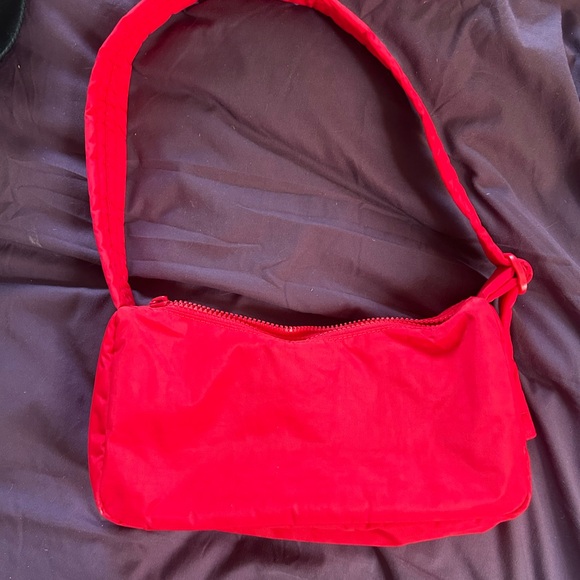 BAGGU Red Mini Bag - Picture 2 of 3